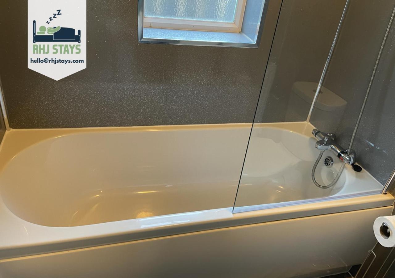 גטשהד Howe - Newly Refurbished 2 Bedroom Flat Free Parking מראה חיצוני תמונה