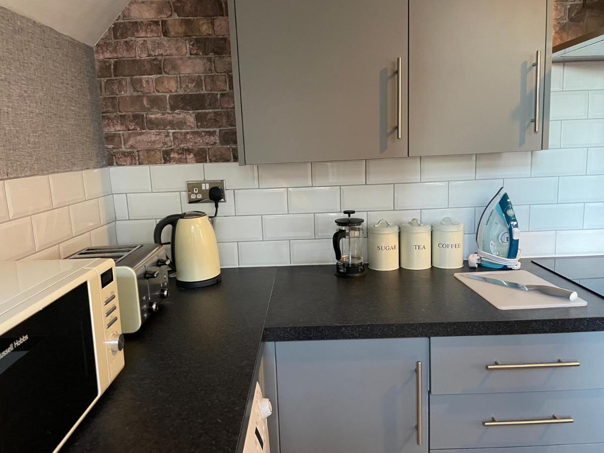 גטשהד Howe - Newly Refurbished 2 Bedroom Flat Free Parking מראה חיצוני תמונה