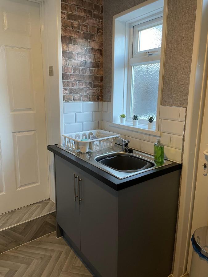 גטשהד Howe - Newly Refurbished 2 Bedroom Flat Free Parking מראה חיצוני תמונה